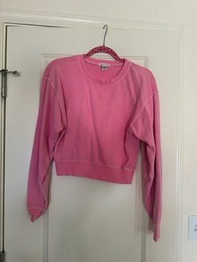 Full Tilt Pink Cropped Crew Sweatshirt
